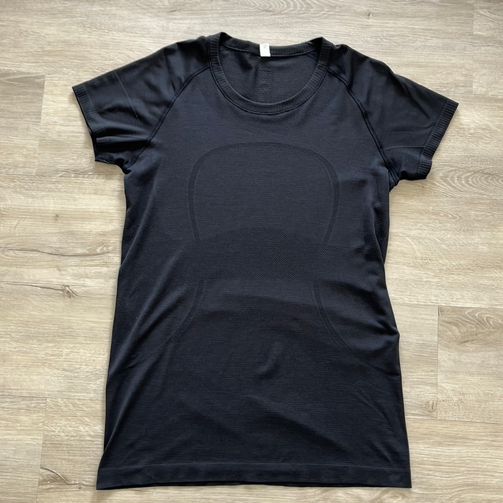 Lululemon Swiftly Tech Tee